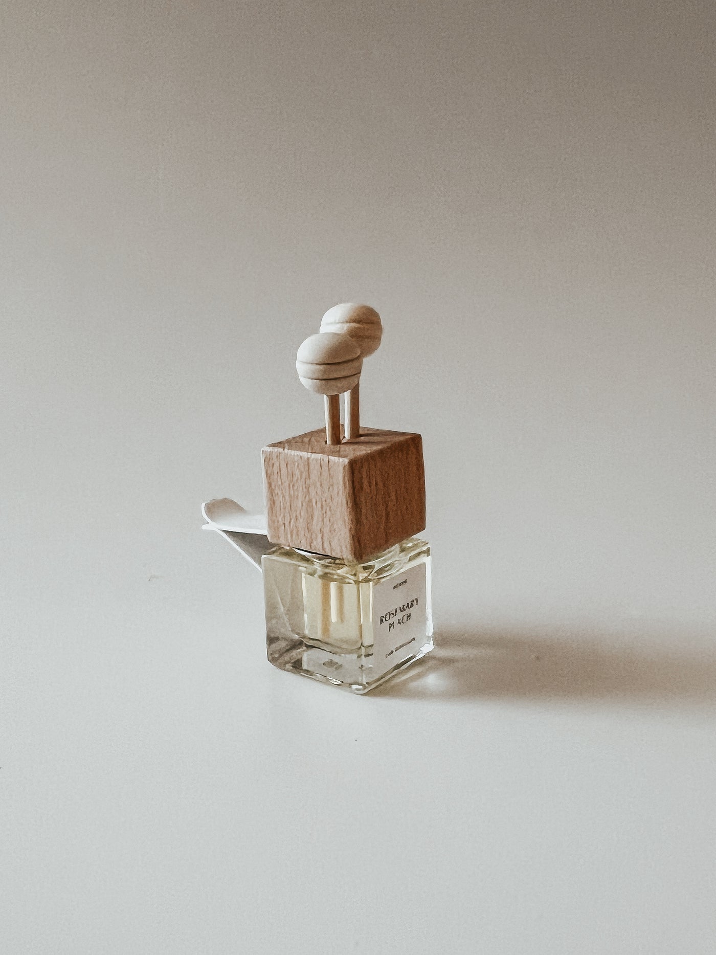 ROSEMARY PEACH CAR DIFFUSER