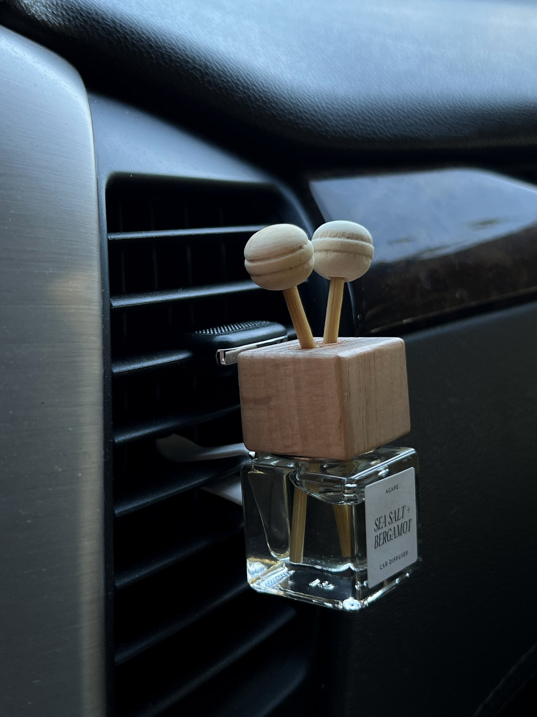 BLACK FIG HONEY CAR DIFFUSER – Agape Candles - Main Image