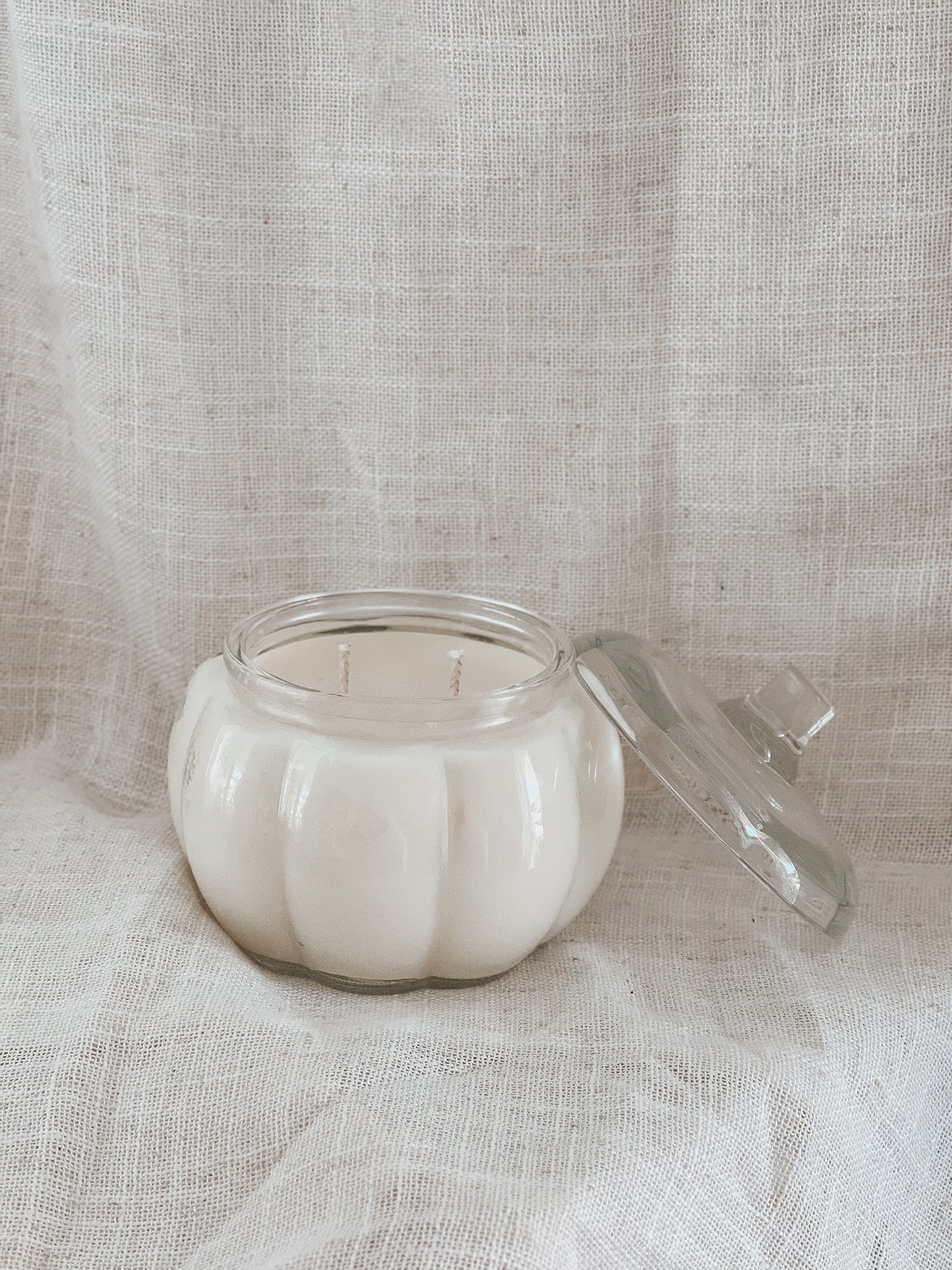 GLASS PUMPKIN CANDLE